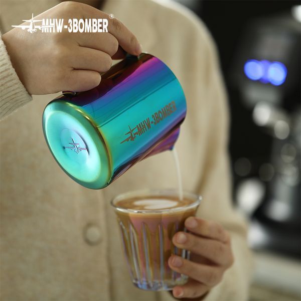 Пітчер з ручкою для молока MHW-3BOMBER 5.0 600мл Multicolor (P5912C) df1cc004 фото